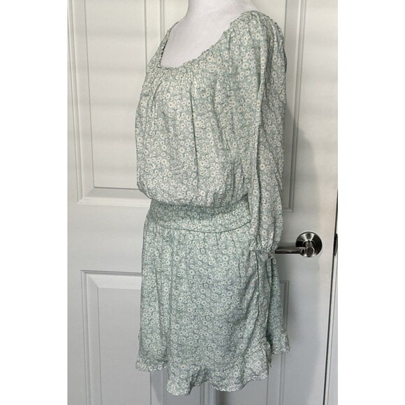 NEW Hollister Romper Floral Daisies Off-the-Shoulder Boho Size Large - Picture 4 of 6